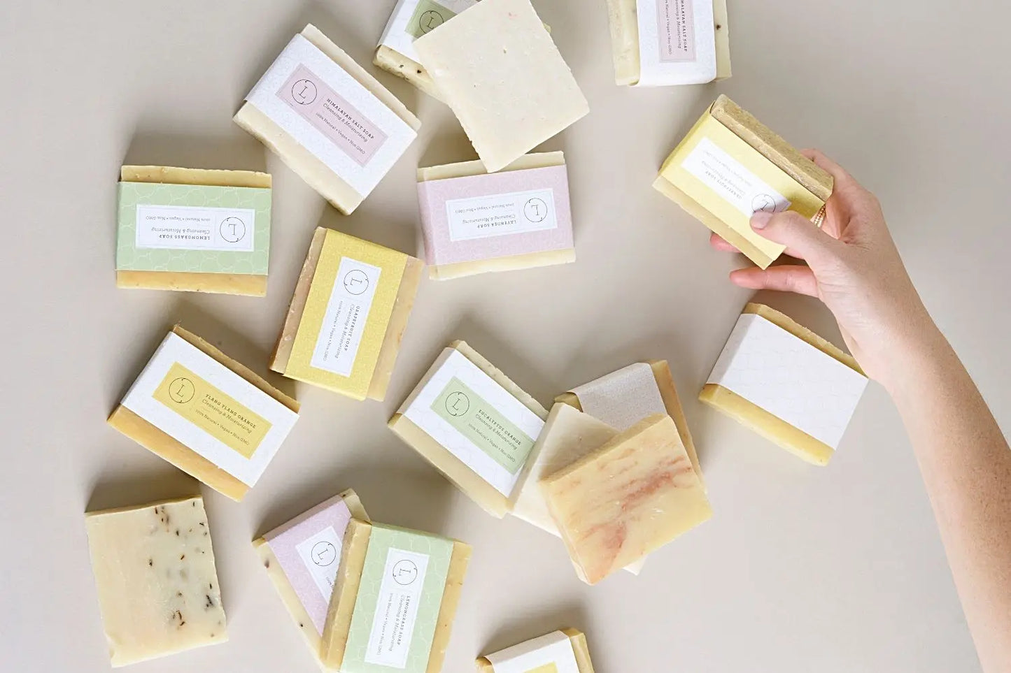 2x Natural Cold Process Soap Bar with Essential oils-0
