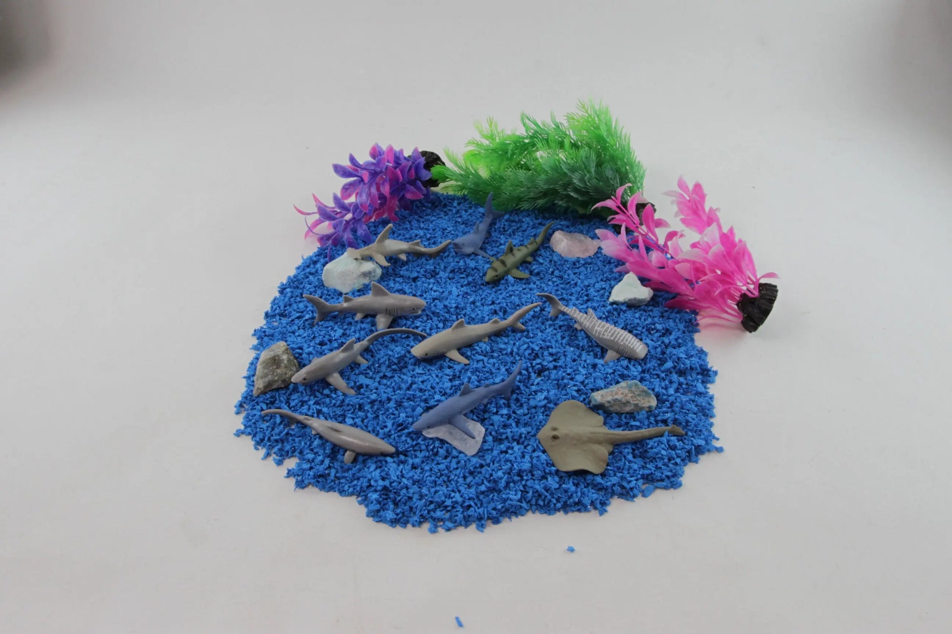 Sharks TOOB®-4